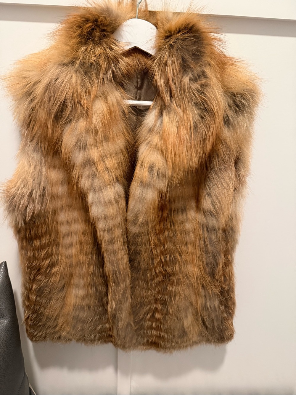 Women’s Tan Faux Fur Teddy Jacket - Luxe Plush Vest
